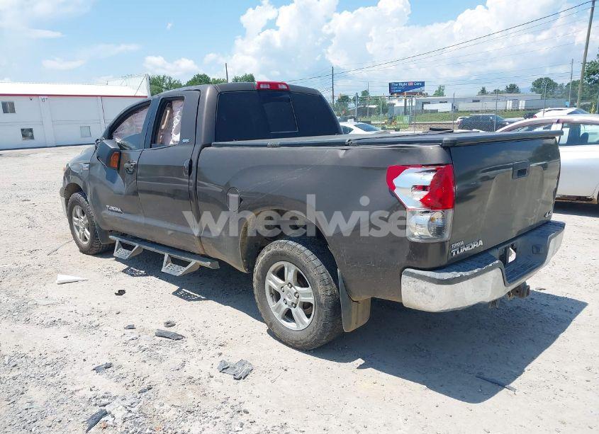 Photo 3 of 2007 Toyota Tundra SR5 5.7L V8 (VIN 5TBBV541X7S467937)
