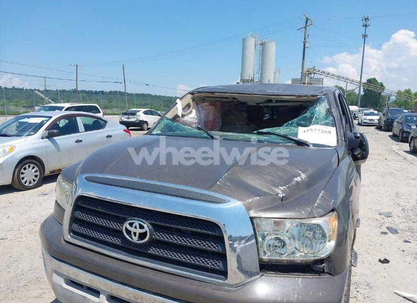 Photo 6 of 2007 Toyota Tundra SR5 5.7L V8 (VIN 5TBBV541X7S467937)