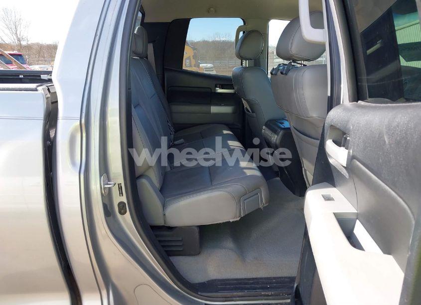 Photo 8 of 2007 Toyota Tundra LIMITED 5.7L V8 (VIN 5TBBV58117S485611)