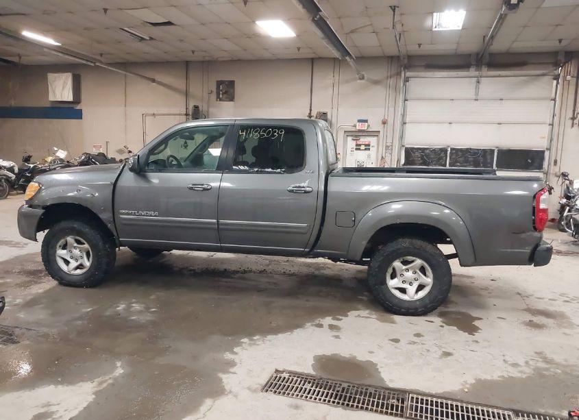 Photo 14 of 2004 Toyota Tundra SR5 V8 (VIN 5TBDT44104S435390)