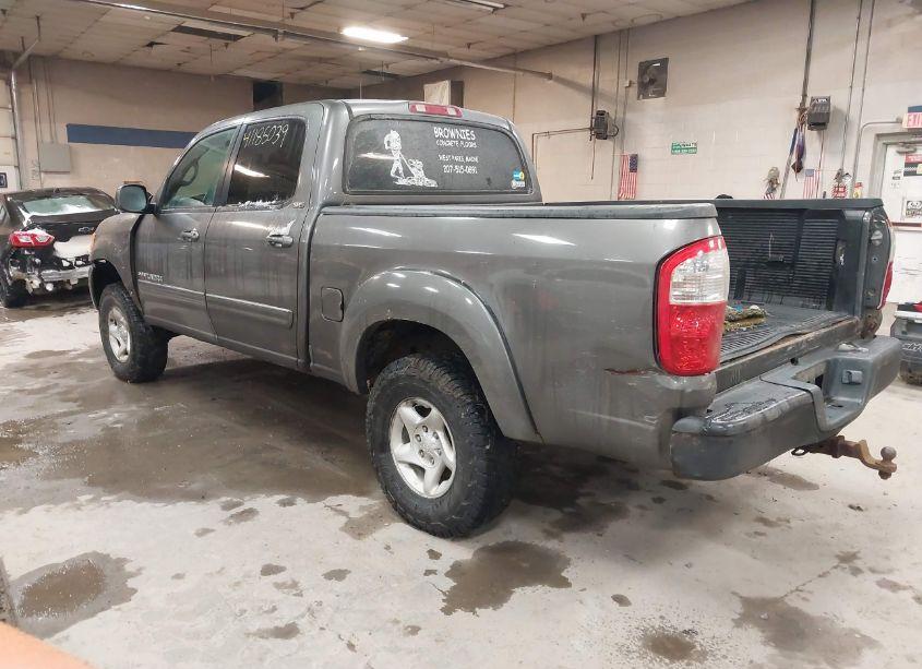 Photo 3 of 2004 Toyota Tundra SR5 V8 (VIN 5TBDT44104S435390)