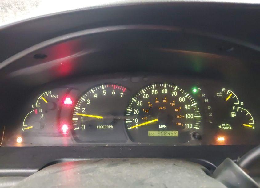 Photo 7 of 2004 Toyota Tundra SR5 V8 (VIN 5TBDT44104S435390)