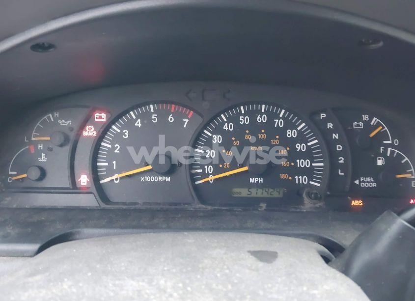 Photo 7 of 2004 Toyota Tundra SR5 V8 (VIN 5TBDT44104S447278)