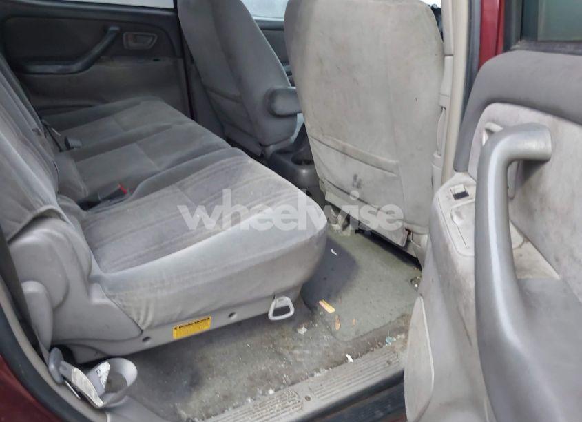 Photo 8 of 2004 Toyota Tundra SR5 V8 (VIN 5TBDT44104S447278)