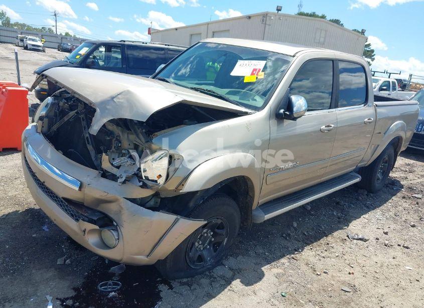 Photo 2 of 2005 Toyota Tundra SR5 V8 (VIN 5TBDT44105S476233)