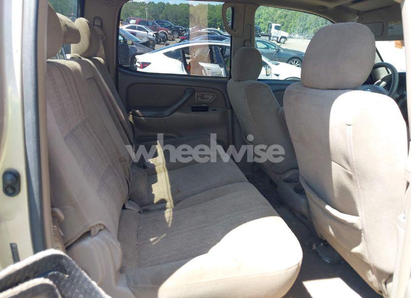 Photo 8 of 2005 Toyota Tundra SR5 V8 (VIN 5TBDT44105S476233)