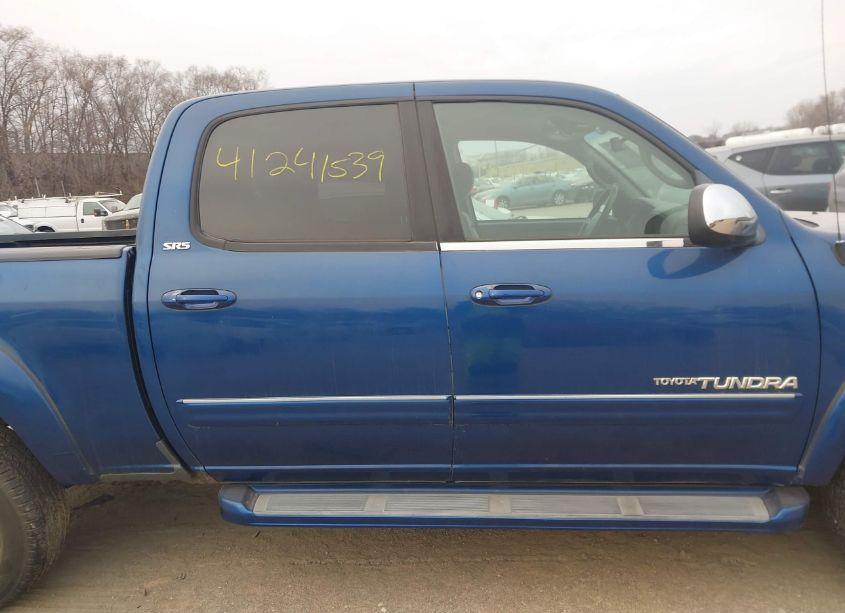 Photo 13 of 2005 Toyota Tundra SR5 V8 (VIN 5TBDT44105S486857)