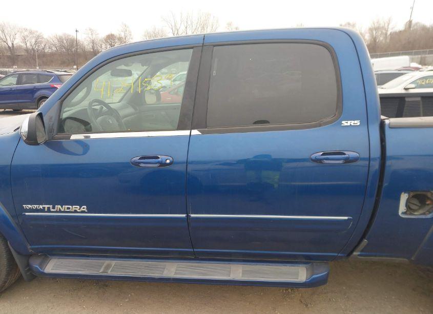 Photo 14 of 2005 Toyota Tundra SR5 V8 (VIN 5TBDT44105S486857)