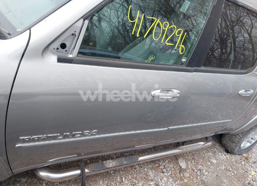 Photo 14 of 2006 Toyota Tundra SR5 V8 (VIN 5TBDT44106S527361)