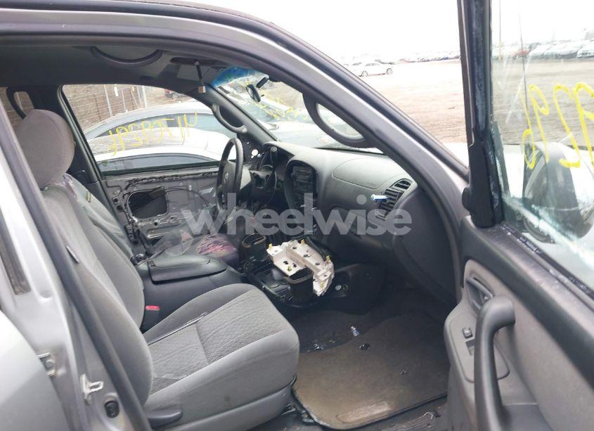 Photo 5 of 2006 Toyota Tundra SR5 V8 (VIN 5TBDT44106S527361)