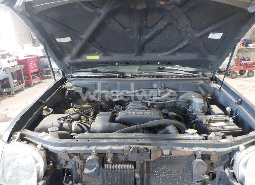 Photo 10 of 2006 Toyota Tundra SR5 V8 (VIN 5TBDT44106S531961)