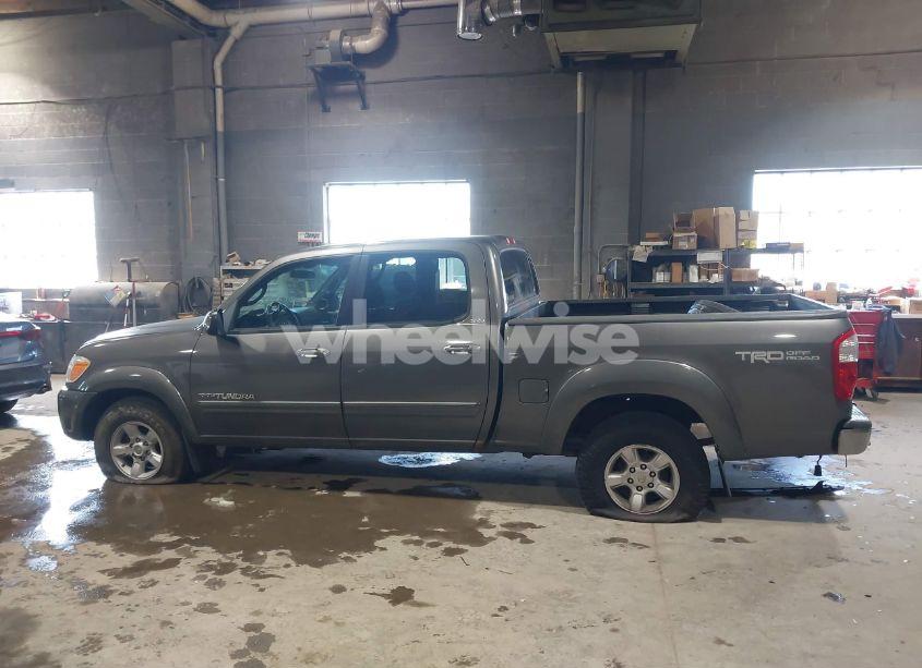 Photo 14 of 2006 Toyota Tundra SR5 V8 (VIN 5TBDT44106S531961)