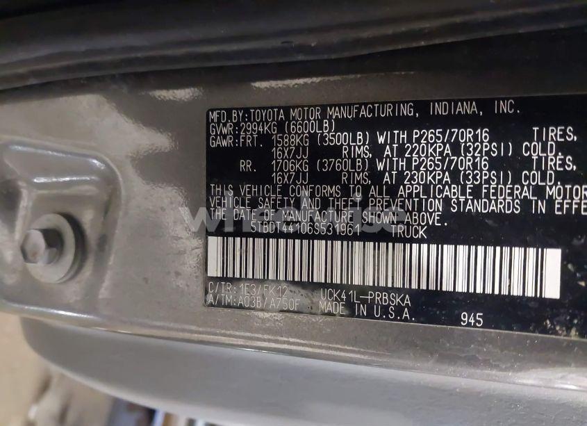 Photo 9 of 2006 Toyota Tundra SR5 V8 (VIN 5TBDT44106S531961)