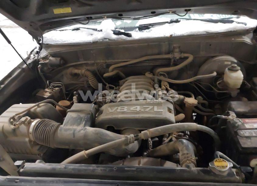 Photo 10 of 2005 Toyota Tundra SR5 V8 (VIN 5TBDT44115S471767)