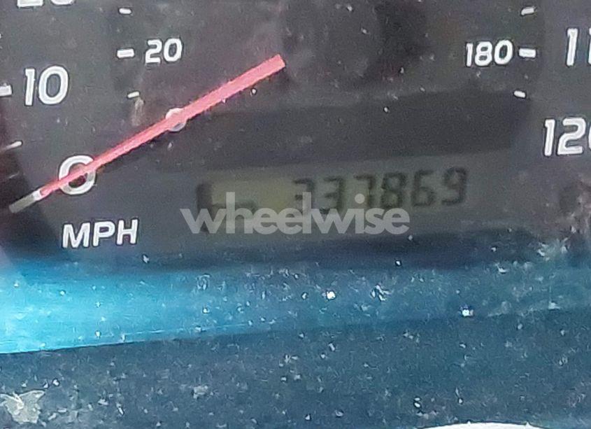 Photo 15 of 2005 Toyota Tundra SR5 V8 (VIN 5TBDT44115S471767)