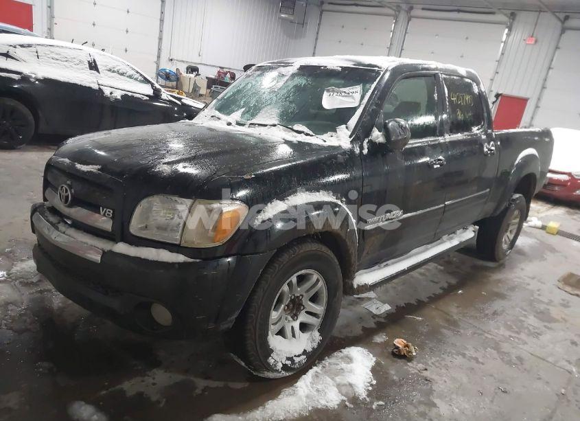 Photo 2 of 2005 Toyota Tundra SR5 V8 (VIN 5TBDT44115S471767)