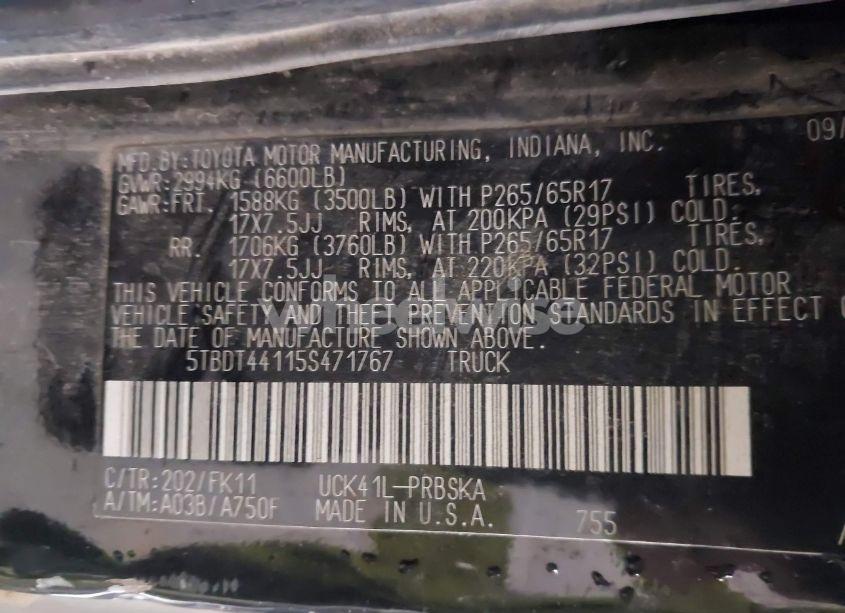 Photo 9 of 2005 Toyota Tundra SR5 V8 (VIN 5TBDT44115S471767)