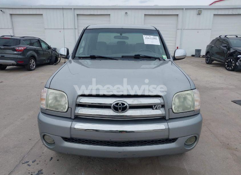 Photo 12 of 2005 Toyota Tundra SR5 V8 (VIN 5TBDT44115S480257)