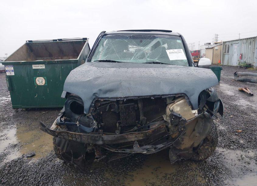 Photo 13 of 2005 Toyota Tundra SR5 V8 (VIN 5TBDT44115S481618)