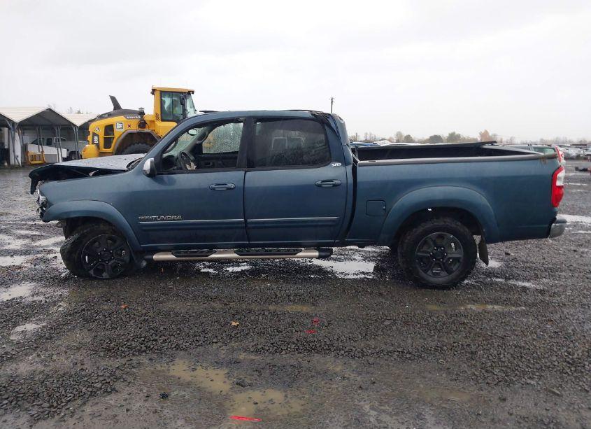 Photo 15 of 2005 Toyota Tundra SR5 V8 (VIN 5TBDT44115S481618)