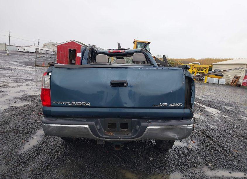 Photo 17 of 2005 Toyota Tundra SR5 V8 (VIN 5TBDT44115S481618)