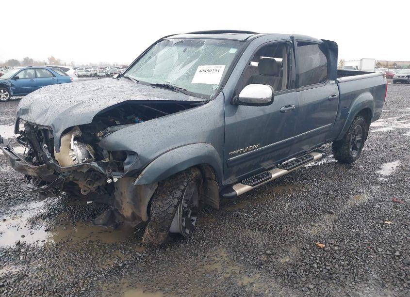 Photo 2 of 2005 Toyota Tundra SR5 V8 (VIN 5TBDT44115S481618)