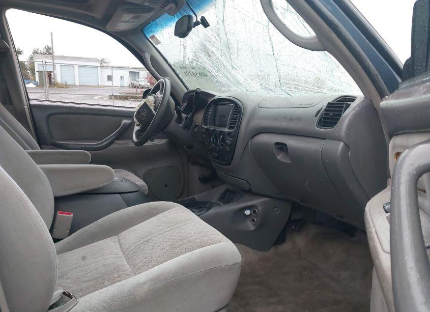 Photo 5 of 2005 Toyota Tundra SR5 V8 (VIN 5TBDT44115S481618)