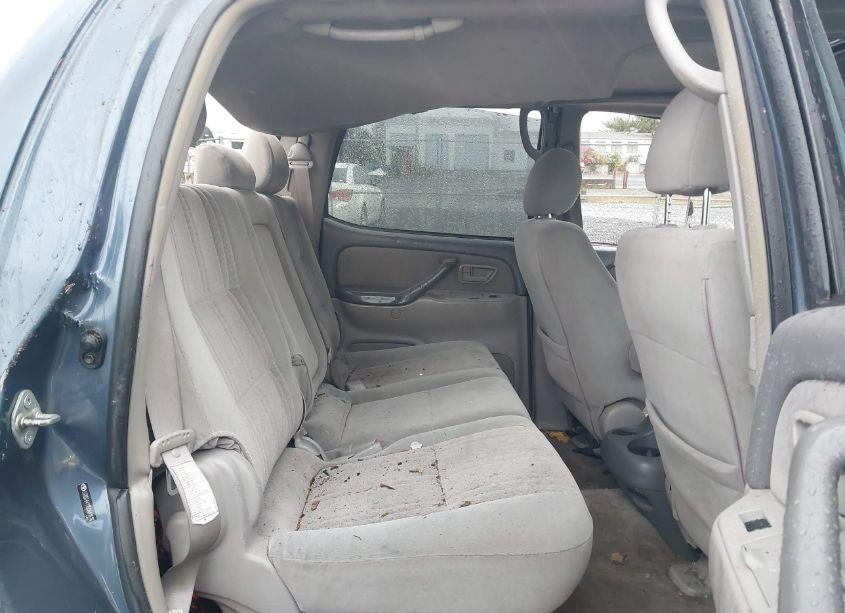 Photo 8 of 2005 Toyota Tundra SR5 V8 (VIN 5TBDT44115S481618)