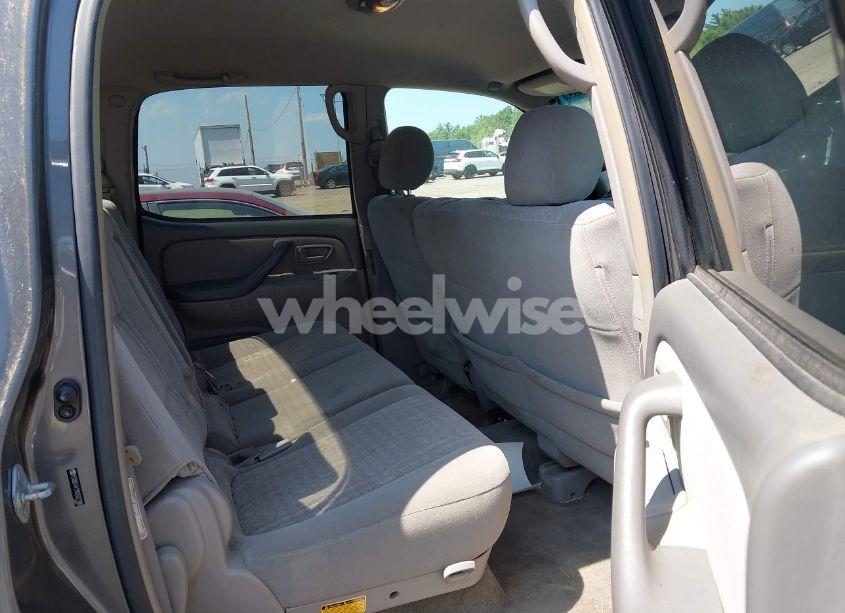 Photo 8 of 2006 Toyota Tundra SR5 V8 (VIN 5TBDT44116S527286)