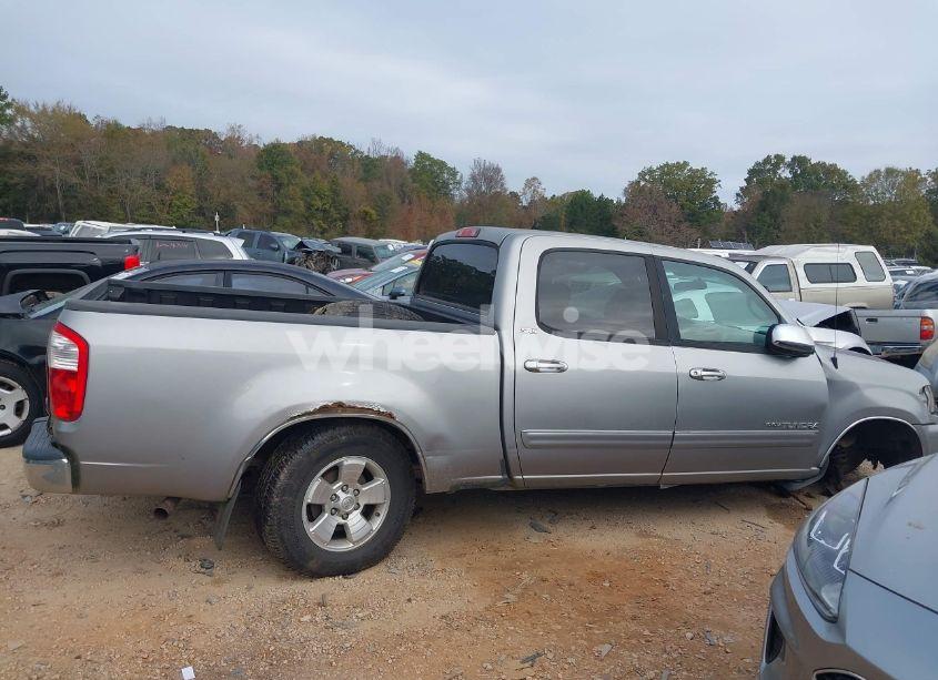 Photo 13 of 2006 Toyota Tundra SR5 V8 (VIN 5TBDT44116S527515)