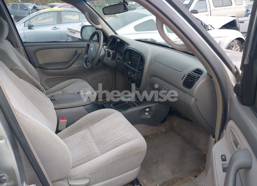 Photo 5 of 2006 Toyota Tundra SR5 V8 (VIN 5TBDT44116S527515)