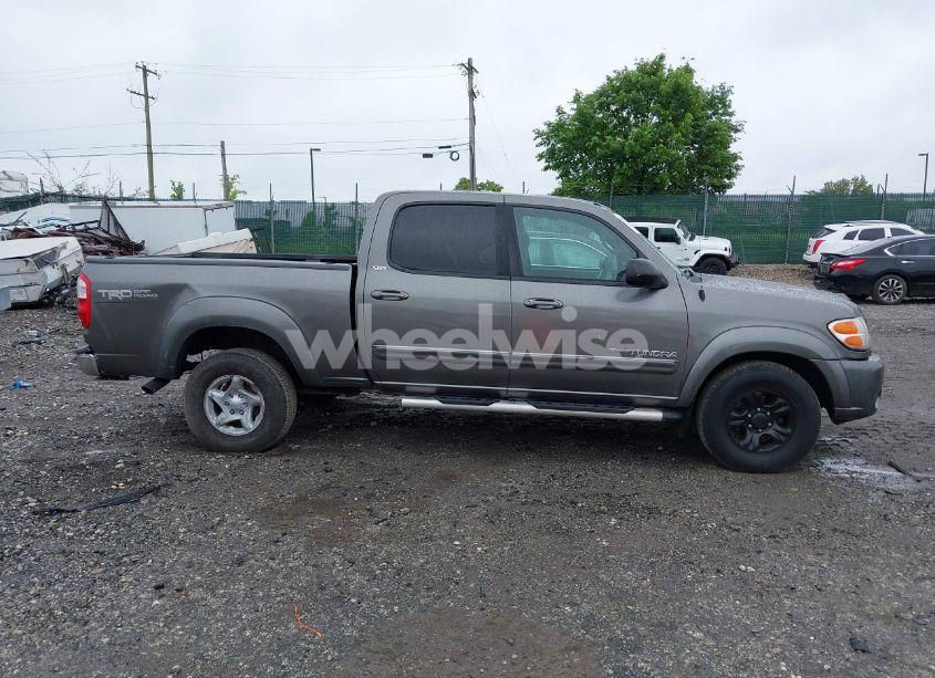 Photo 14 of 2004 Toyota Tundra SR5 V8 (VIN 5TBDT44124S439652)