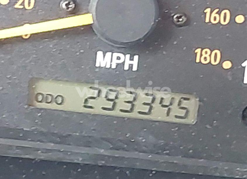 Photo 16 of 2004 Toyota Tundra SR5 V8 (VIN 5TBDT44124S439652)