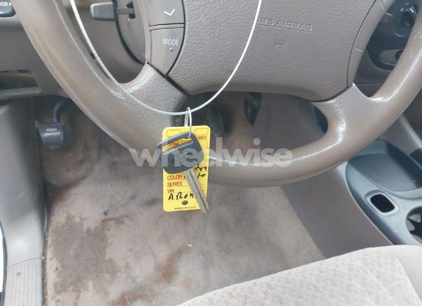 Photo 11 of 2005 Toyota Tundra SR5 V8 (VIN 5TBDT44125S469641)