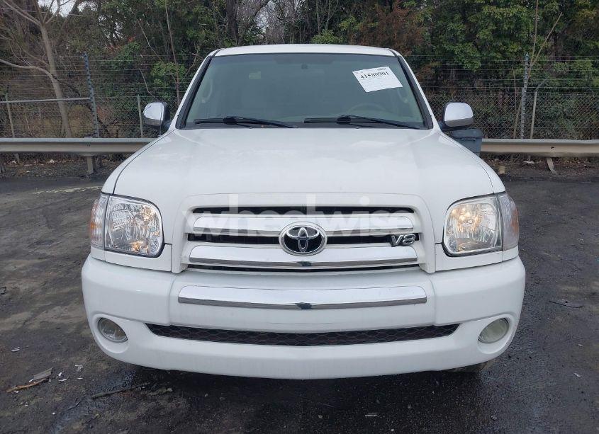 Photo 12 of 2005 Toyota Tundra SR5 V8 (VIN 5TBDT44125S469641)