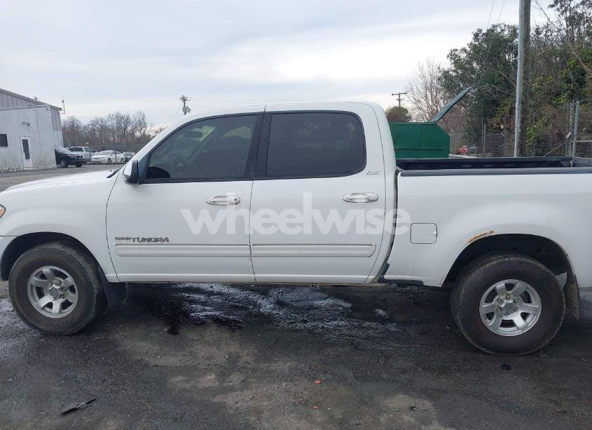 Photo 14 of 2005 Toyota Tundra SR5 V8 (VIN 5TBDT44125S469641)
