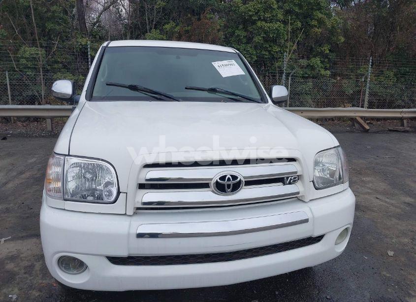 Photo 6 of 2005 Toyota Tundra SR5 V8 (VIN 5TBDT44125S469641)