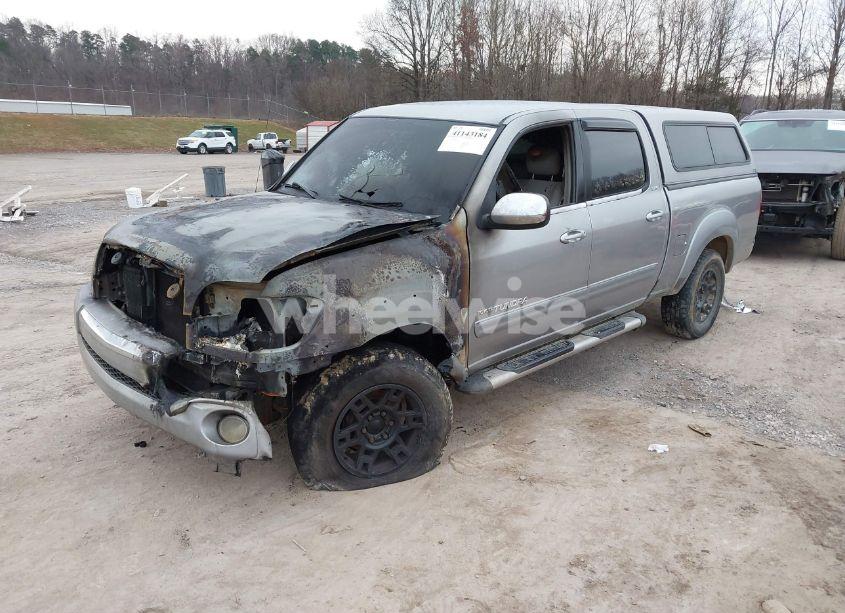 Photo 2 of 2005 Toyota Tundra SR5 V8 (VIN 5TBDT44125S483992)
