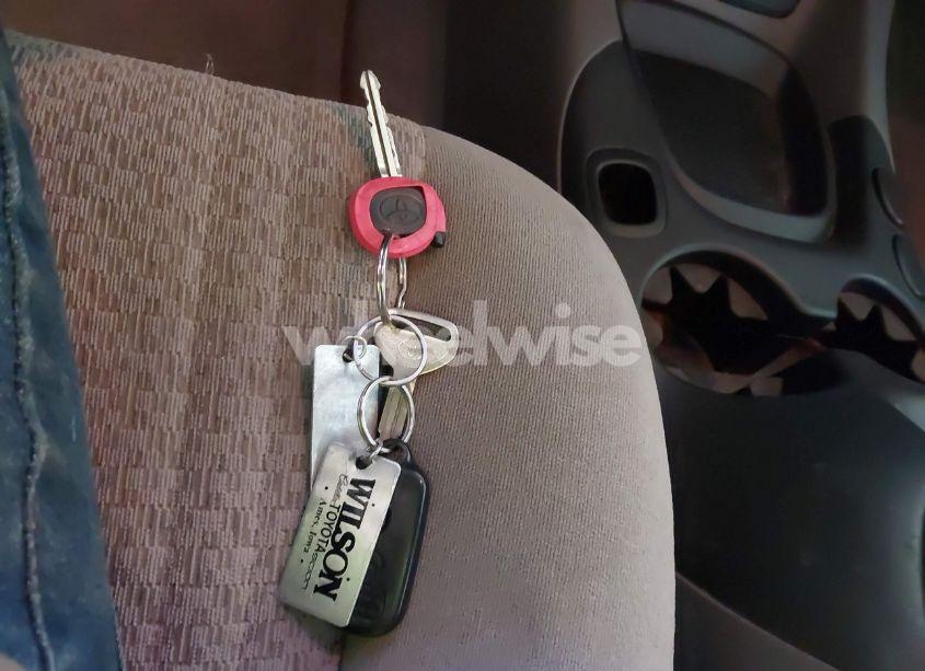 Photo 11 of 2006 Toyota Tundra SR5 V8 (VIN 5TBDT44126S512683)