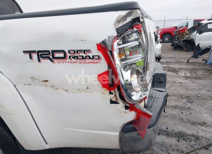 Photo 6 of 2006 Toyota Tundra SR5 V8 (VIN 5TBDT44126S519830)