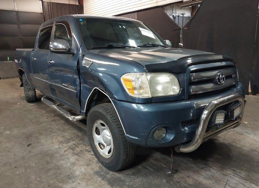 2006 Toyota Tundra SR5 V8 (VIN 5TBDT44126S522680) main photo