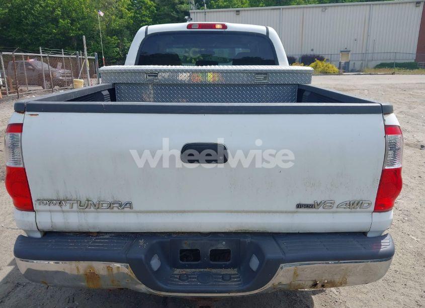 Photo 16 of 2005 Toyota Tundra SR5 V8 (VIN 5TBDT44135S479451)