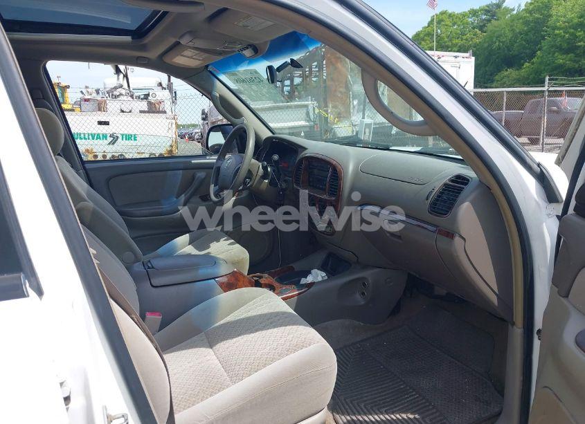 Photo 5 of 2005 Toyota Tundra SR5 V8 (VIN 5TBDT44135S479451)