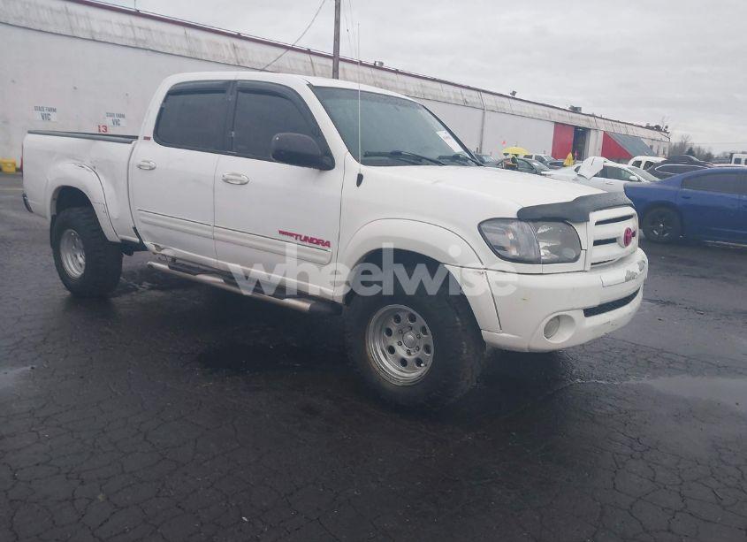 2005 Toyota Tundra SR5 V8 (VIN 5TBDT44135S487713) main photo