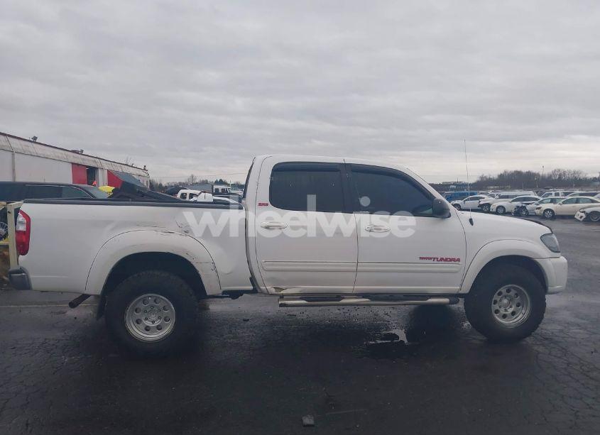 Photo 13 of 2005 Toyota Tundra SR5 V8 (VIN 5TBDT44135S487713)