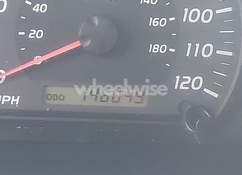 Photo 15 of 2005 Toyota Tundra SR5 V8 (VIN 5TBDT44135S487713)