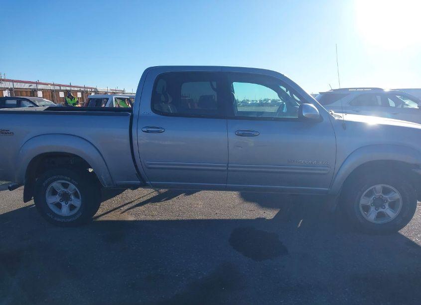 Photo 13 of 2005 Toyota Tundra SR5 V8 (VIN 5TBDT44135S496069)