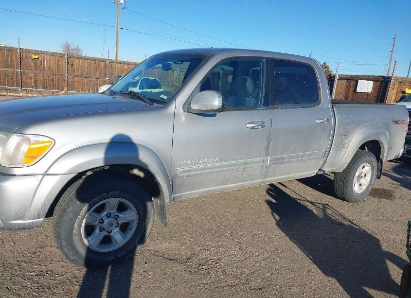 Photo 14 of 2005 Toyota Tundra SR5 V8 (VIN 5TBDT44135S496069)