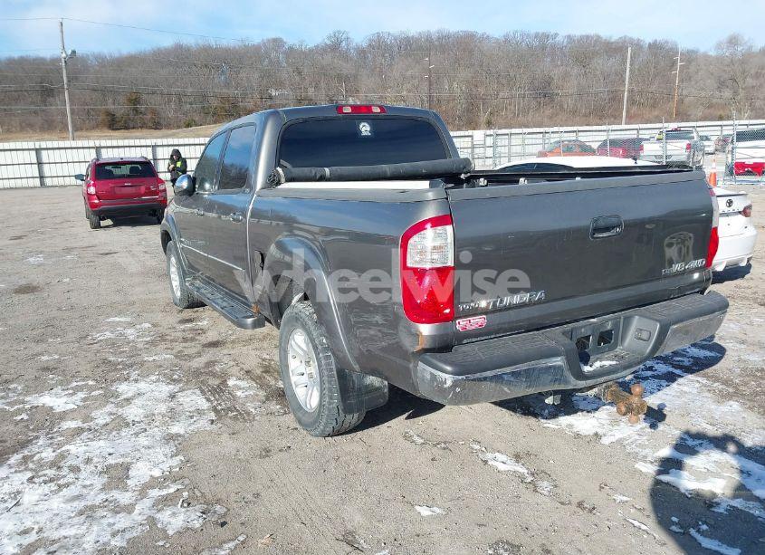 Photo 3 of 2006 Toyota Tundra SR5 V8 (VIN 5TBDT44136S507427)
