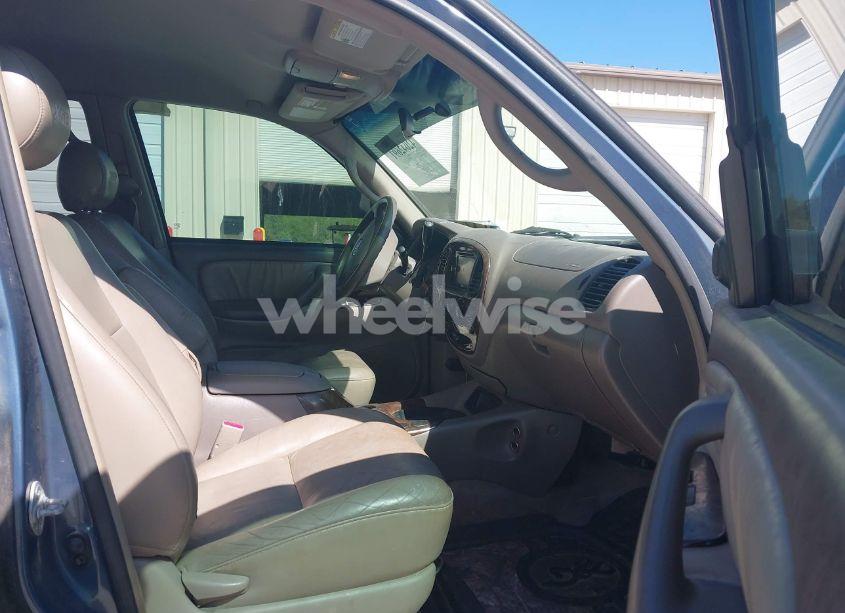 Photo 5 of 2006 Toyota Tundra SR5 V8 (VIN 5TBDT44136S530402)